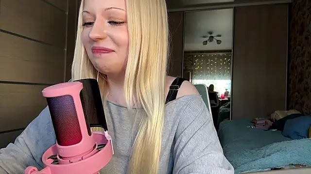 JeneeBIanks online show from March 13, 2026, 12:54 pm