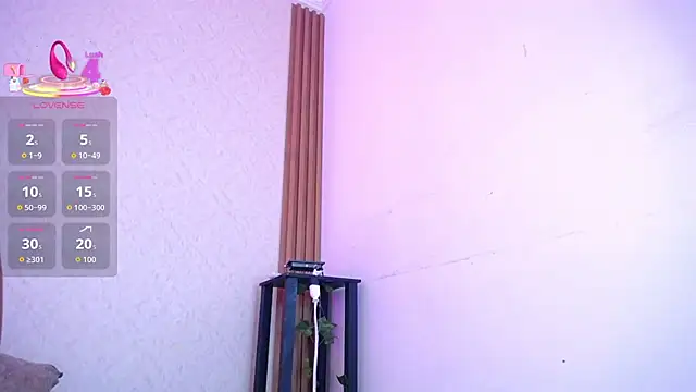 Snapshot of Charlotte_miles chatting on July 20, 2026, 6:32 am Charlotte miles online show from July 20, 2026, 6:32 am