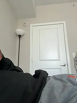 Snapshot of makeherfeelg chatting on February 24, 2026, 6:42 pm makeherfeelg online show from February 24, 2026, 6:42 pm