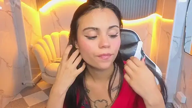 Tamy b  online show from March 25, 2026, 3:33 pm