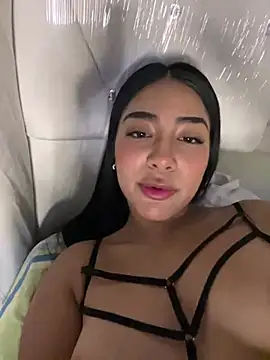 Linarodri online show from May 20, 2026, 3:58 am