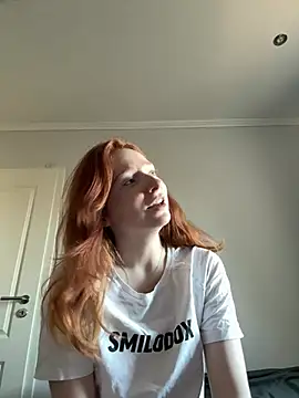 Snapshot of HoneyBunny18 chatting on February 25, 2026, 2:17 pm HoneyBunny18 online show from February 25, 2026, 2:17 pm