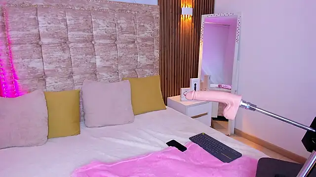 Valecute  online show from March 4, 2026, 12:46 pm