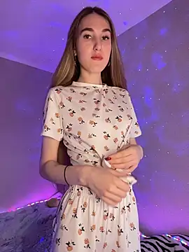 Snapshot of EvelynRavenwood chatting on February 26, 2026, 4:18 pm EvelynRavenwood online show from February 26, 2026, 4:18 pm