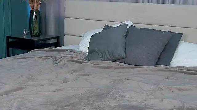 Sweet Ink Muse online show from March 31, 2026, 1:07 am