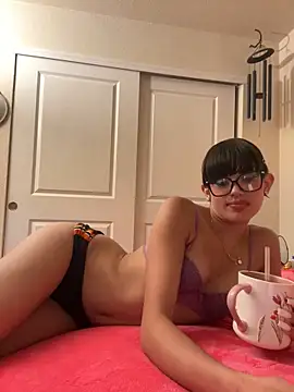 Snapshot of Brunettefantasy4848 chatting on May 19, 2026, 4:30 am Brunettefantasy4848 online show from May 19, 2026, 4:30 am