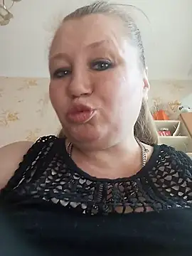Snapshot of KiraStanton chatting on July 13, 2026, 12:37 pm KiraStanton online show from July 13, 2026, 12:37 pm