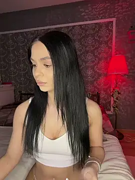 Olivia Noor online show from April 7, 2026, 10:00 pm