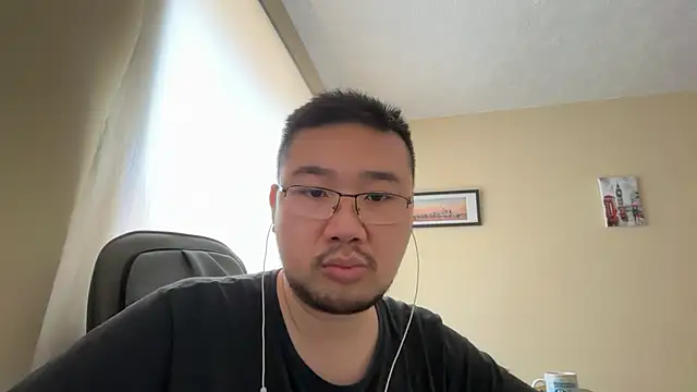 jasonryu2025 online show from April 29, 2026, 5:52 pm