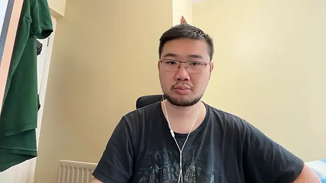 jasonryu2025 online show from May 15, 2026, 10:02 am