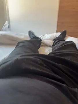 Snapshot of Gigiofruma chatting on February 23, 2026, 1:01 pm Gigiofruma online show from February 23, 2026, 1:01 pm