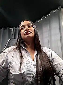 Snapshot of Roxana_ass chatting on February 20, 2026, 1:24 pm Roxana ass online show from February 20, 2026, 1:24 pm