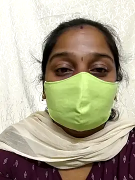 Shaliniqueen online show from March 15, 2026, 8:21 am
