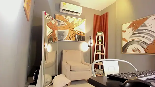 cailing  online show from March 16, 2026, 11:03 am