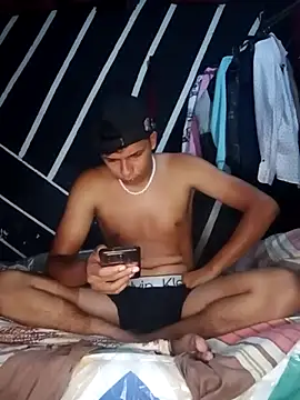 zeus23cm1 online show from March 3, 2026, 12:56 pm