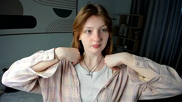 ShantaeClaybourn online show from March 4, 2026, 2:47 pm