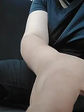 valen fetish online show from June 5, 2026, 3:40 pm