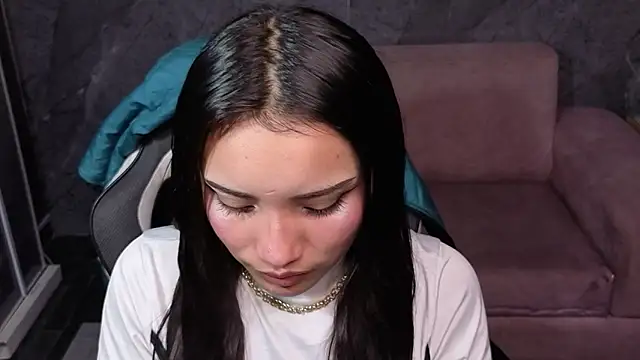 Daphne nicole b online show from March 6, 2026, 12:44 pm