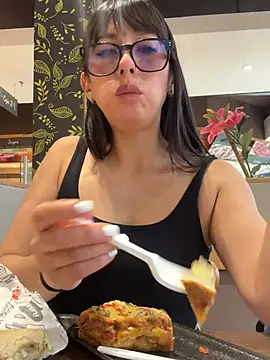 susi chimm online show from May 18, 2026, 4:23 pm