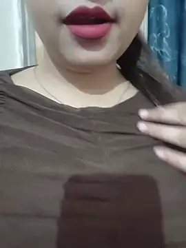 Snapshot of Shanaya-Hotty chatting on July 7, 2026, 9:18 pm Shanaya-Hotty online show from July 7, 2026, 9:18 pm