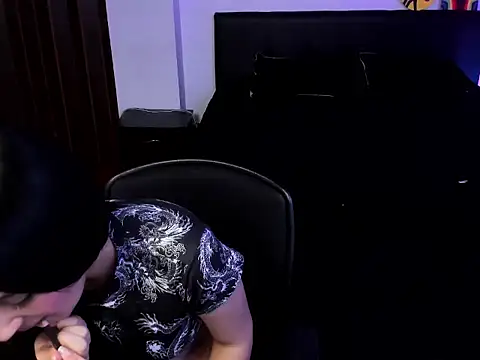 ginebrapurple online show from March 11, 2026, 5:51 pm