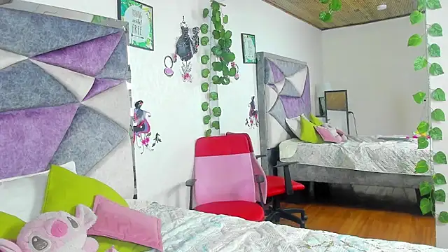 JennieRider online show from April 5, 2026, 6:25 pm