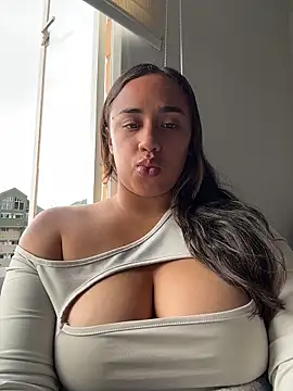 Eyssha online show from April 10, 2026, 12:12 pm