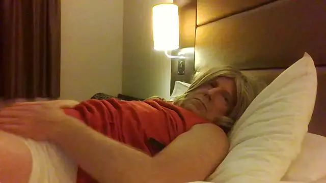 ExactFashion2 online show from February 20, 2026, 11:50 pm