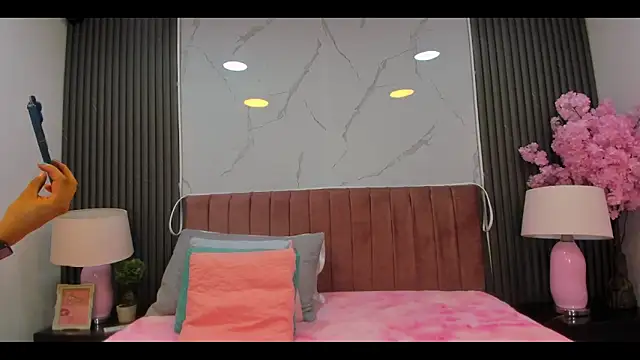 Rynnaa online show from March 28, 2026, 3:40 am