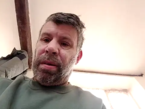 stud2512 online show from April 6, 2026, 9:10 am