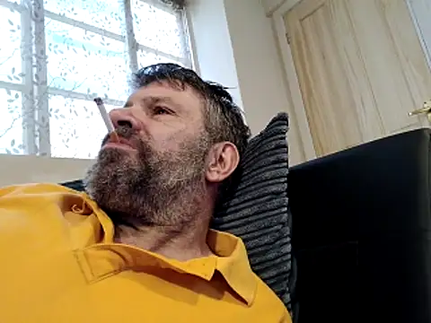 stud2512 online show from April 13, 2026, 4:11 pm