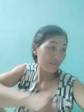 Snapshot of lris-Beauty77 chatting on July 18, 2026, 3:09 pm lris-Beauty77 online show from July 18, 2026, 3:09 pm