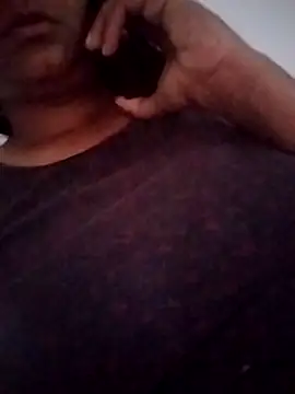 Snapshot of Shanuhotx chatting on February 23, 2026, 12:39 pm Shanuhotx online show from February 23, 2026, 12:39 pm