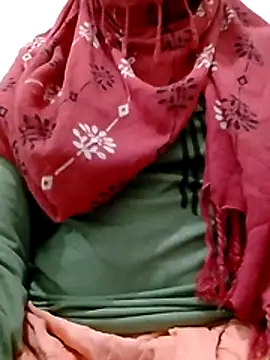 Curvy Anvika online show from March 9, 2026, 1:14 pm