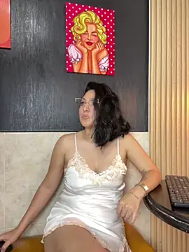 Snapshot of DALIILA_ chatting on March 2, 2026, 2:13 pm DALIILA online show from March 2, 2026, 2:13 pm