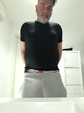 eruzam59000 online show from April 5, 2026, 7:48 am