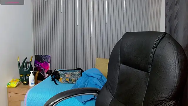 Julian Smith21 online show from April 14, 2026, 11:54 pm