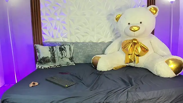 Mia alejaa  online show from February 24, 2026, 4:13 am