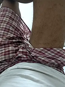 womencock online show from February 25, 2026, 4:07 pm