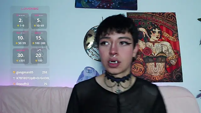 Snapshot of vamp_moon chatting on February 24, 2026, 4:02 am vamp moon online show from February 24, 2026, 4:02 am