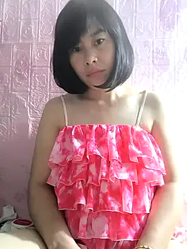 Snapshot of juicy-milu chatting on July 15, 2026, 2:18 am juicy-milu online show from July 15, 2026, 2:18 am