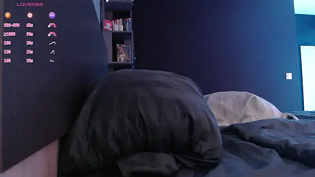 Snapshot of Jade_Amore chatting on June 19, 2026, 10:47 pm Jade Amore online show from June 19, 2026, 10:47 pm