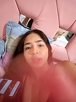 Sexy cloe outdoors online show from March 15, 2026, 8:05 pm