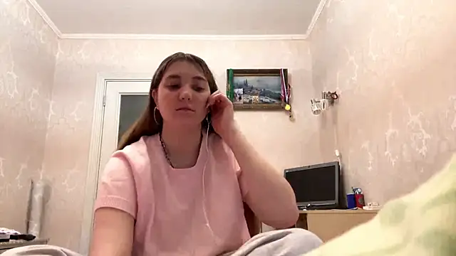 JanineThielman online show from June 1, 2026, 3:11 pm