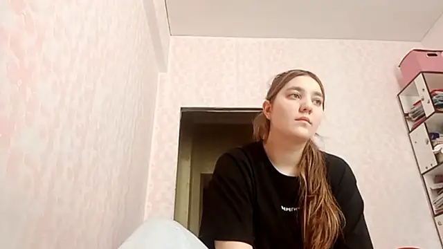 JanineThielman online show from April 1, 2026, 3:41 am