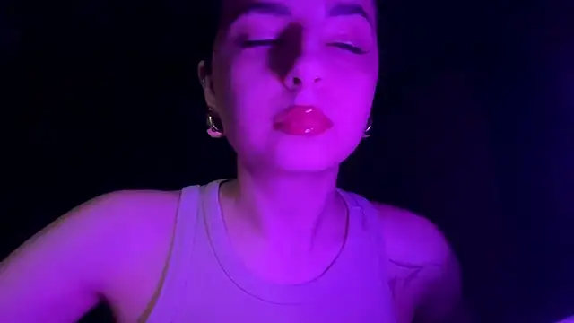 Snapshot of DellaWarters chatting on February 27, 2026, 4:40 pm DellaWarters online show from February 27, 2026, 4:40 pm