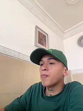 Snapshot of Ronalcantillo_luck2222 chatting on February 22, 2026, 9:16 pm Ronalcantillo luck2222 online show from February 22, 2026, 9:16 pm