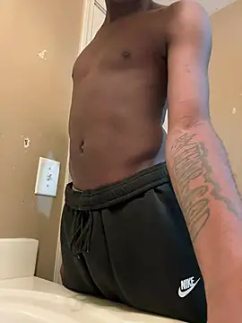 Snapshot of bigdcreamy chatting on February 22, 2026, 8:21 pm bigdcreamy online show from February 22, 2026, 8:21 pm