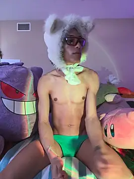 Snapshot of Beautiful4monsterz chatting on February 22, 2026, 10:33 pm Beautiful4monsterz online show from February 22, 2026, 10:33 pm