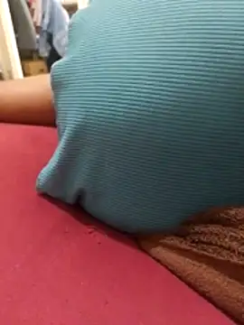 Snapshot of Lilo1323 chatting on February 22, 2026, 11:39 pm Lilo1323 online show from February 22, 2026, 11:39 pm